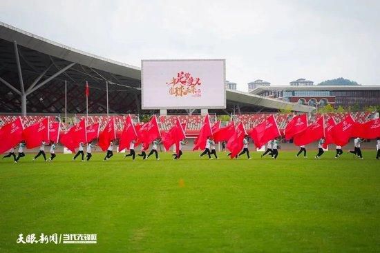 特奥左路传到禁区后点约维奇头球摆渡托莫里门前推射破门，米兰3-0弗洛西诺内。